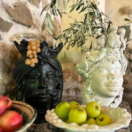 Roba Degli Ulivi Couette-café