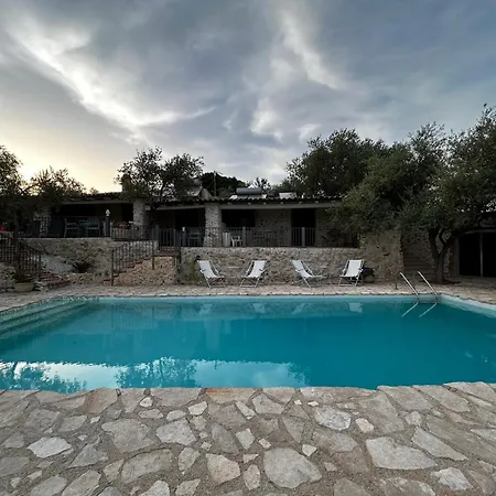 Roba Degli Ulivi Bed and Breakfast Αγκριτζέντο